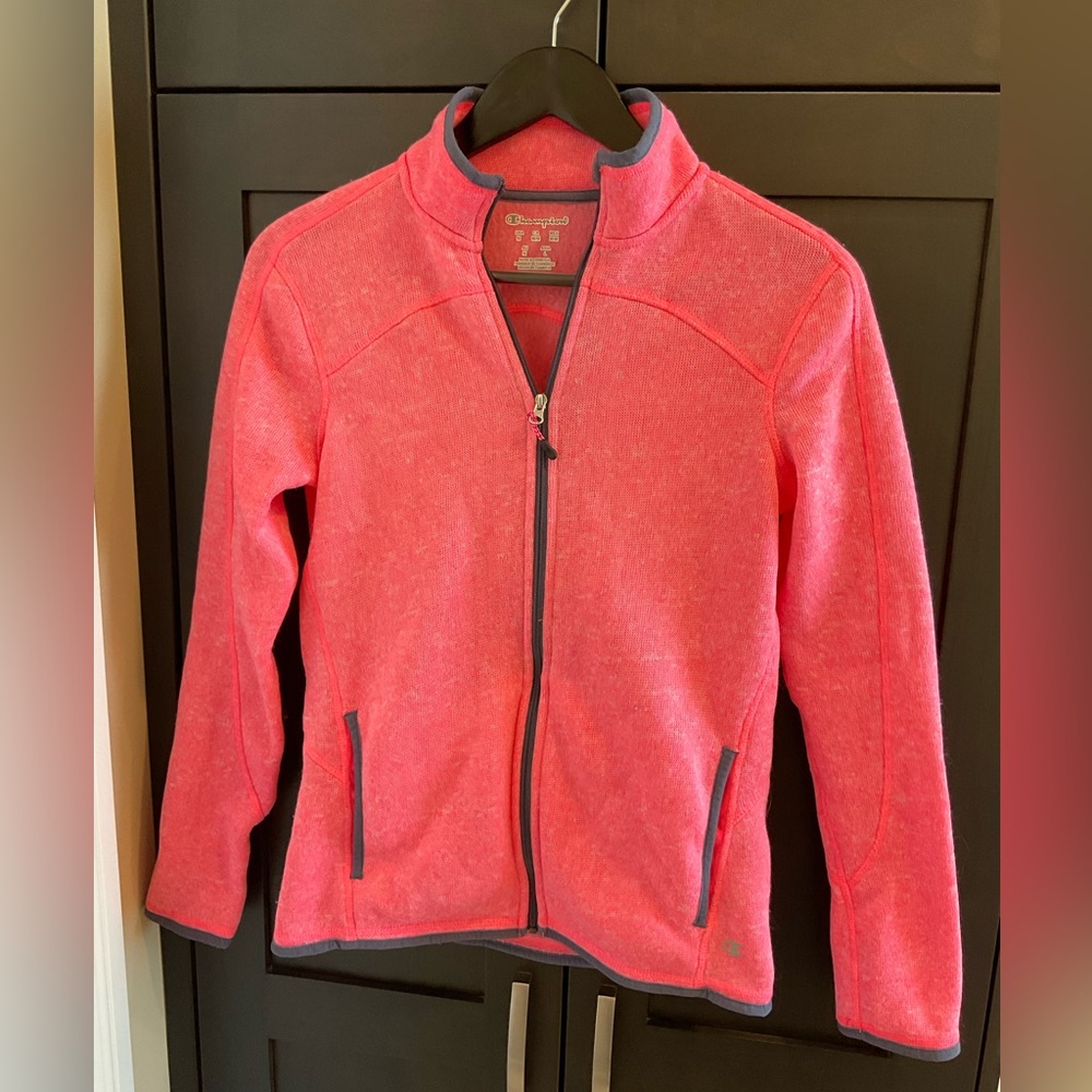 💕🌸 Women’s Champion Pink Zip-Up Sweater Size S/M Classic Cozy Layer
